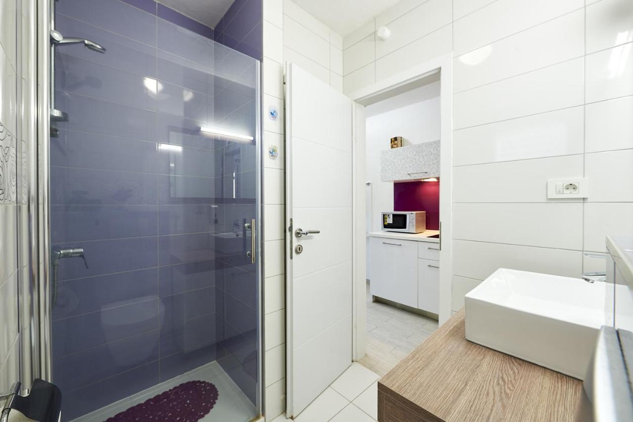 Apartments With A Parking Space Mavarstica, Ciovo - 17803 Трогир Экстерьер фото