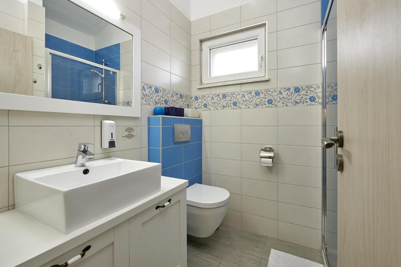 Apartments With A Parking Space Mavarstica, Ciovo - 17803 Трогир Экстерьер фото
